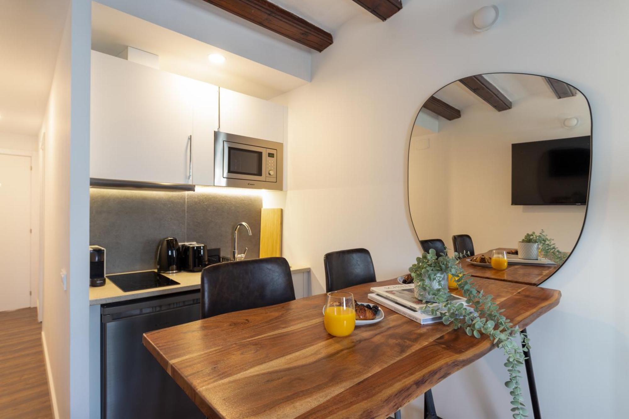 Soho Design Studios Ramblas Barcellona Esterno foto
